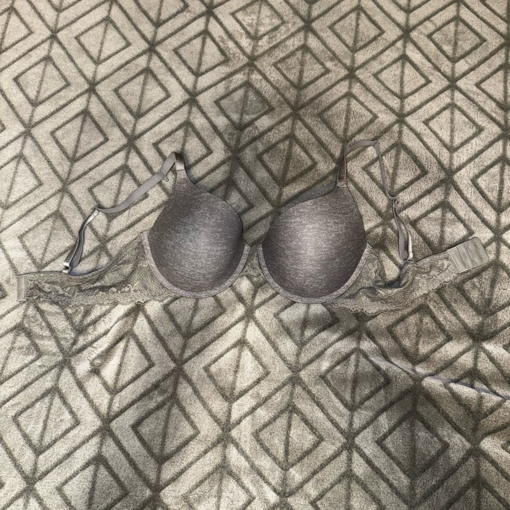 SO Women's Gray Bra